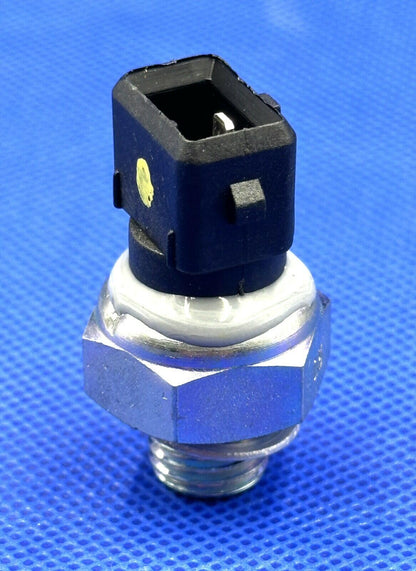 Genuine OEM Kohler OIL PRES SWI NORM CLOS Part ED0067451010-S 0,5BAR ITALY